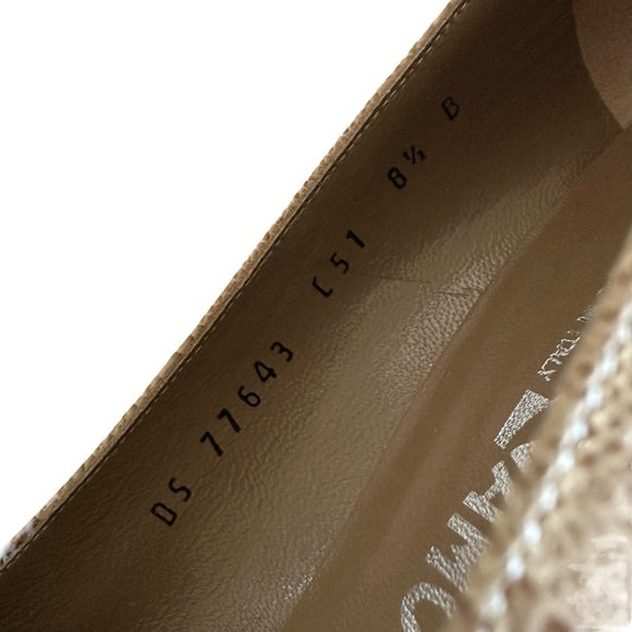 Salvatore Ferragamo Giusy Beige Lizard Print Leather Kitten Heel Pumps Size 8,5 - Picture 3 of 12